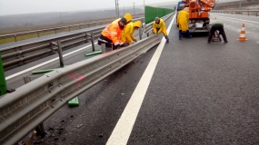 Lucrari DRDP Constanta - Sectia Autostrazi -  A 2 calea 1 km 193-km 212 D / M parapet 