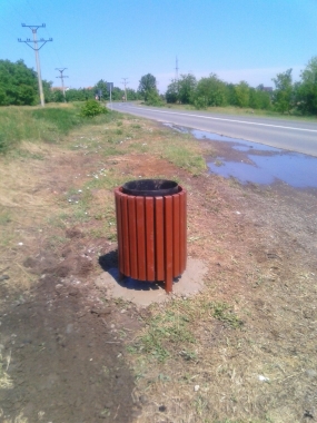 D Slobozia - Montat cosuri de gunoi in parcari DN2A km 75+850