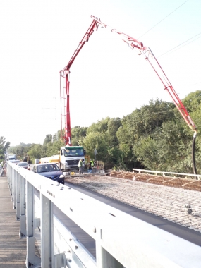 SDN Braila - Pasaj c.f. DN2B  km104+100  Braila lucrari de armare si betonare placa de suprabetonare si consola trotuar stg. DN