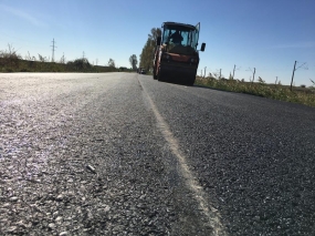 Etape de lucru asternere mixtura asfaltica DN21A km 5-6 dreapta