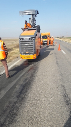 Lucrari de reparații asfaltice pe DN2A, km 142+500, executate de SDN Constanta